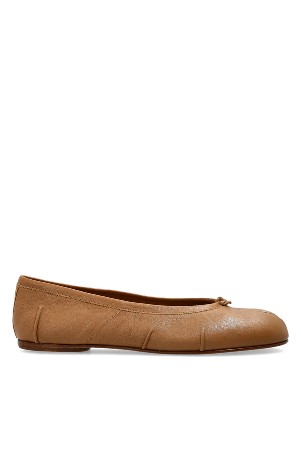 Ballet flats with 'Tabi' cutout od Maison Margiela