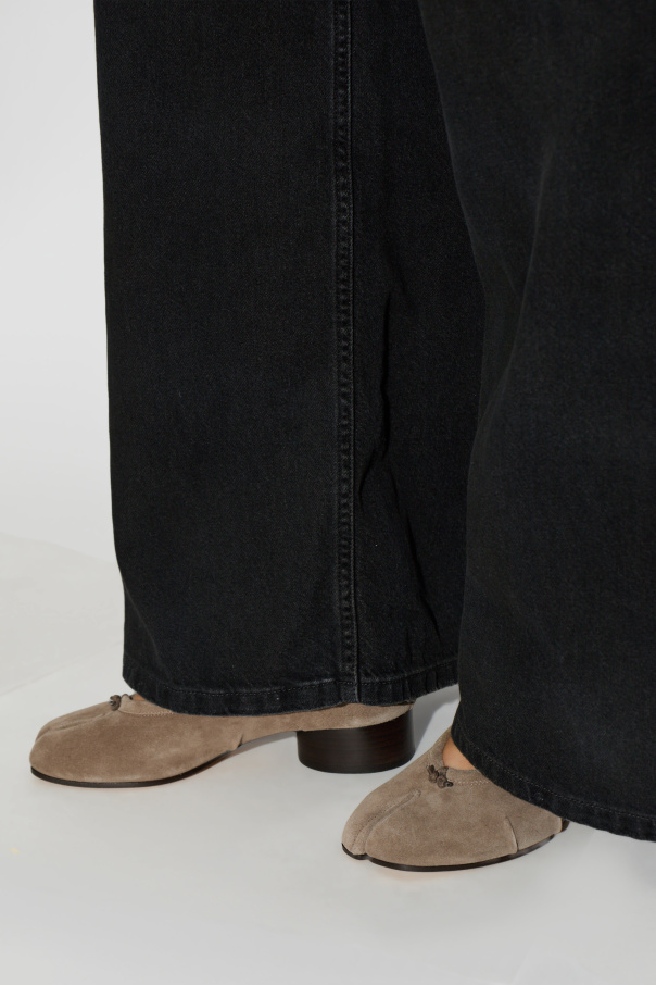 Maison Margiela Suede heeled shoes with ‘Tabi’ cut-out