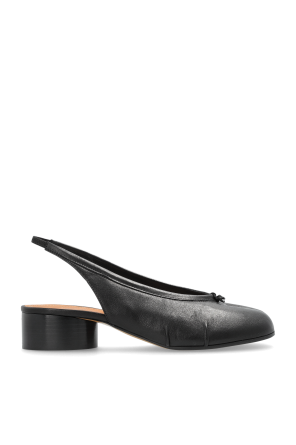 Heeled shoes with 'tabi' cut-out