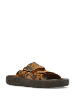 Veja ‘ETNA SUEDE SOFT’ slides