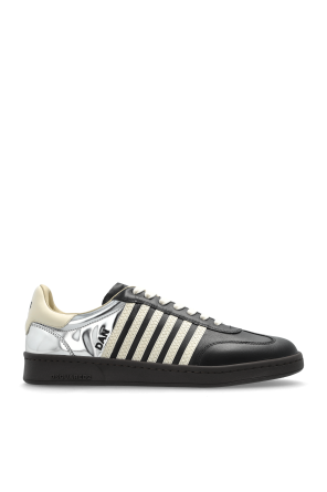 Sport shoes 
