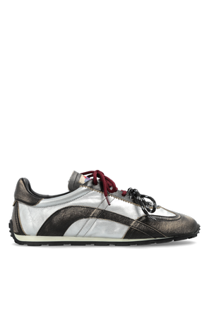 Sports shoes "DC-642"