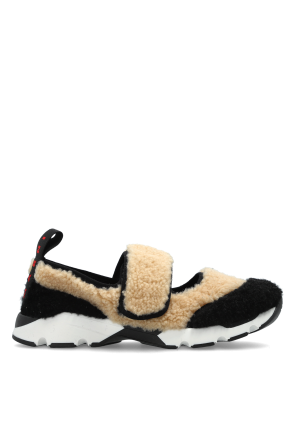 Zapatos con logo