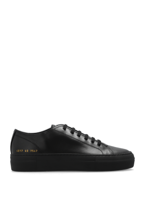 ‘tournament low super’ sneakers od Common Projects
