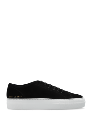 Buty sportowe ‘tournament low super’ od Common Projects