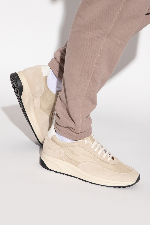 Common Projects ‘Track 80’ buscando