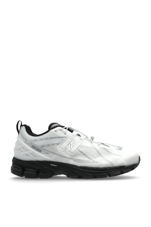 Sports shoes `U1906RNA`