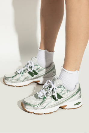 Sports shoes `u740sf2` od New Balance