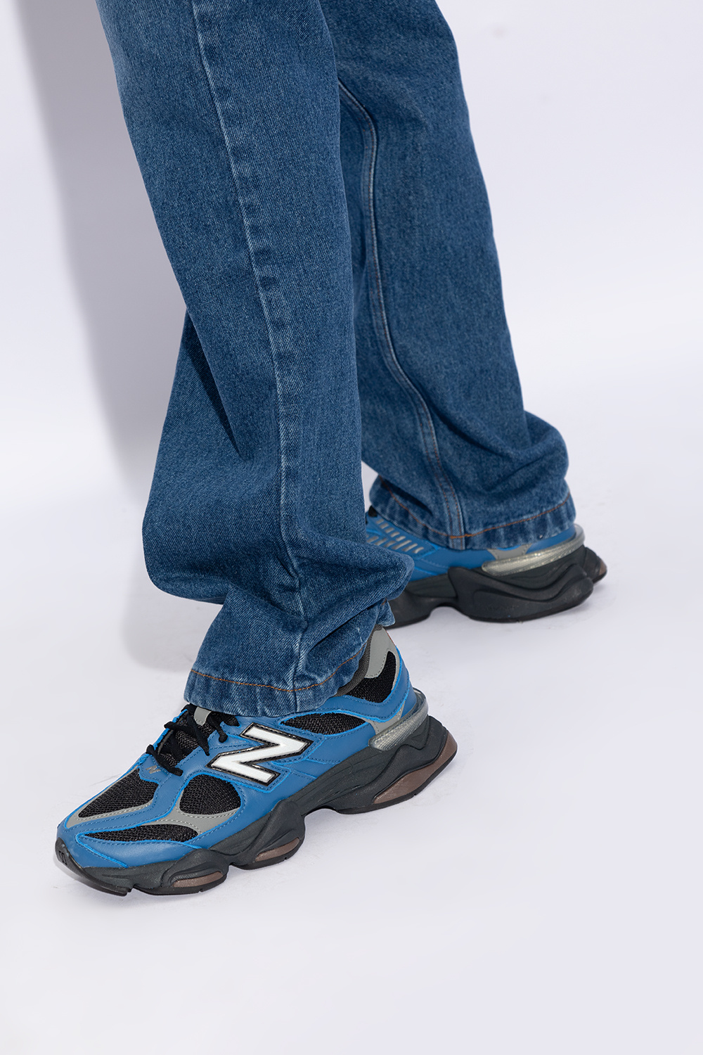 New Balance ‘U9060NRH’ sneakers