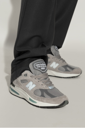 Sports shoes made in uk 991v2 od New Balance