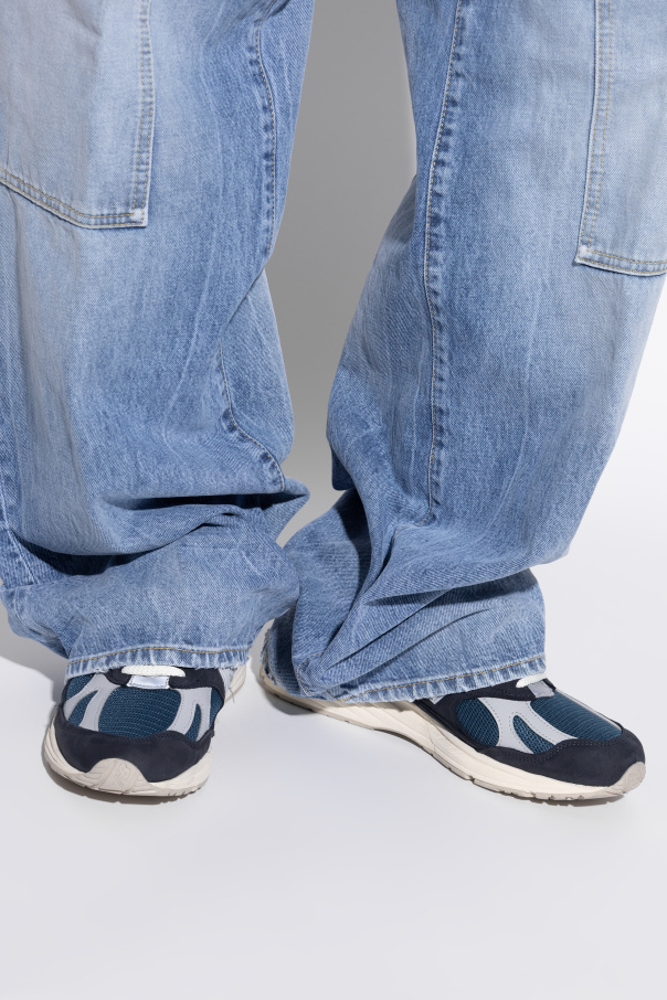 New Balance Sports shoes `U991`