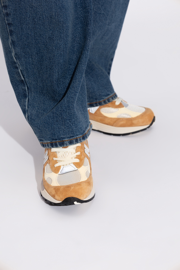 New Balance Sports shoes `U992CC`