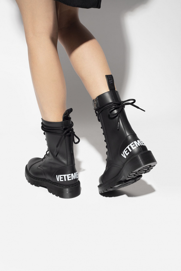 VETEMENTS Boots with logo