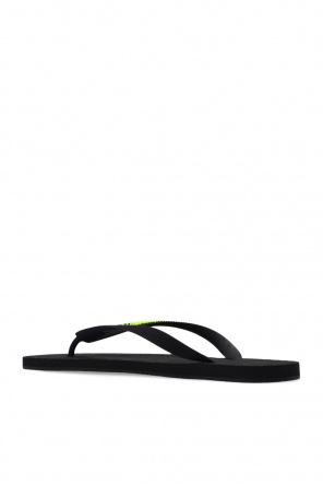 VETEMENTS Flip-flops with logo