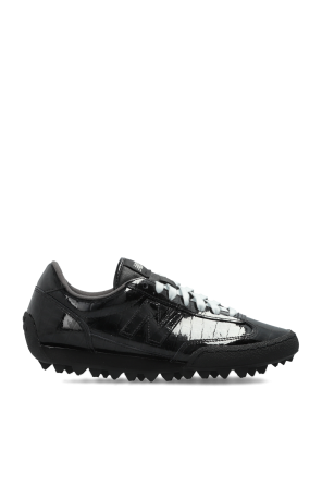 ‘ugtr’ sports shoes od New Balance