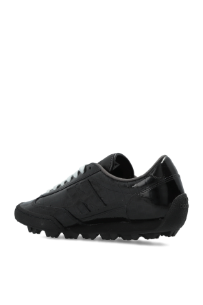 New Balance ‘UGTR’ sports shoes