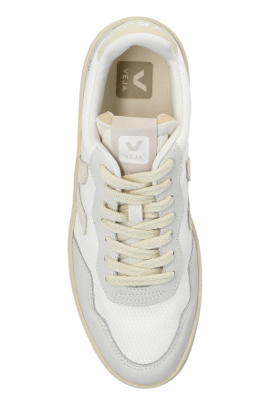 Veja Sneakers 'V-90 B-MESH'