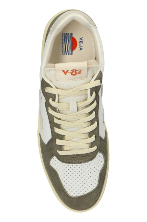 Veja Sports shoes `V-82`