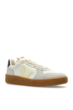 Veja Sports shoes 'V-82'