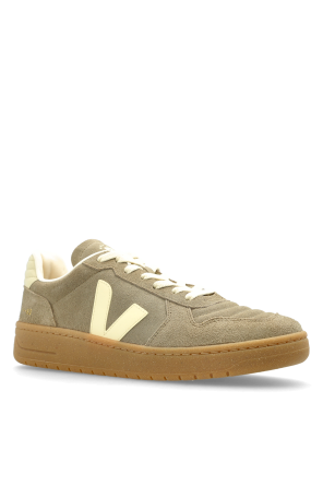 Veja ‘V-82 II’ sports shoes