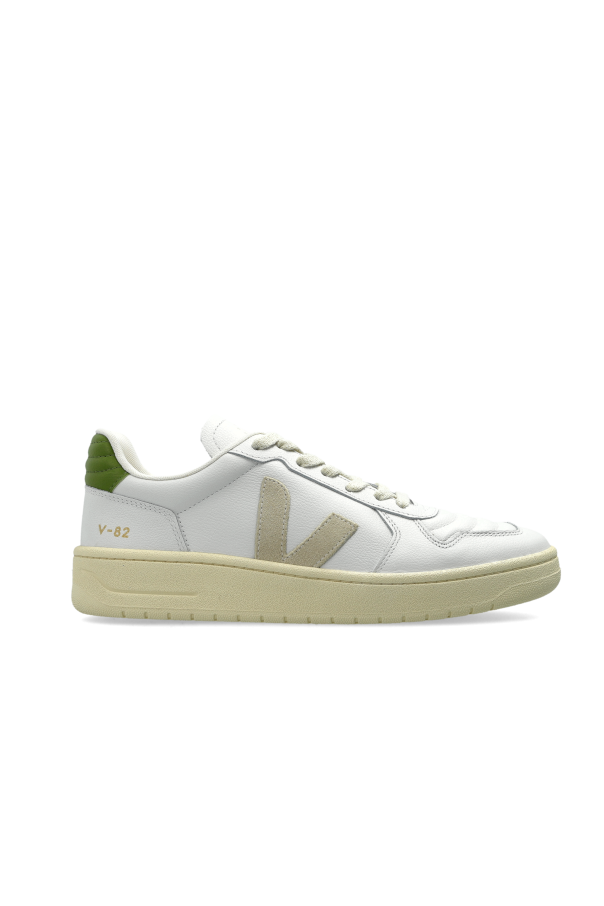 "V-82 II" sports shoes od Veja