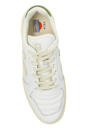 Veja Sport shoes "V-82 II"