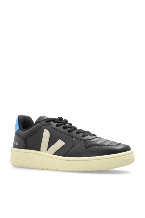 Veja "V-82 II" sports shoes
