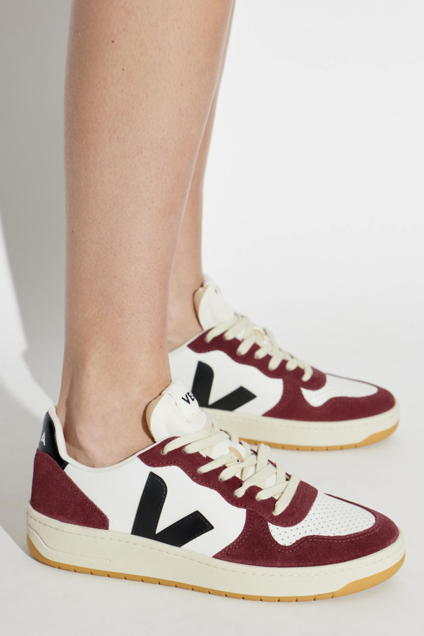 Veja "V-10 PRIME LEATHER" sports shoes
