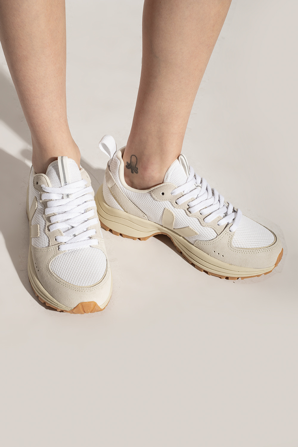 Veja ‘Venturi’ sneakers