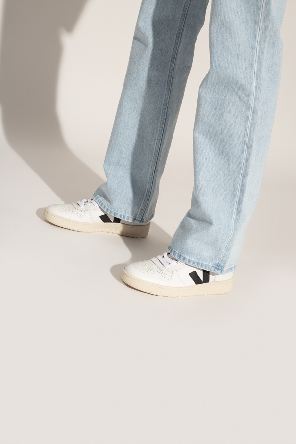 Veja ‘V-10 Leather’ sneakers