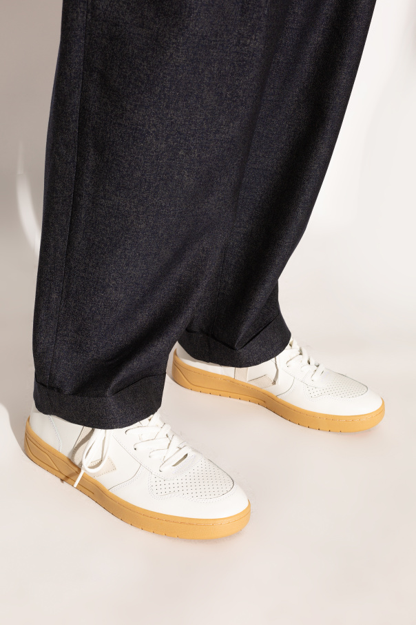 Veja Sneakers V-10 Leather