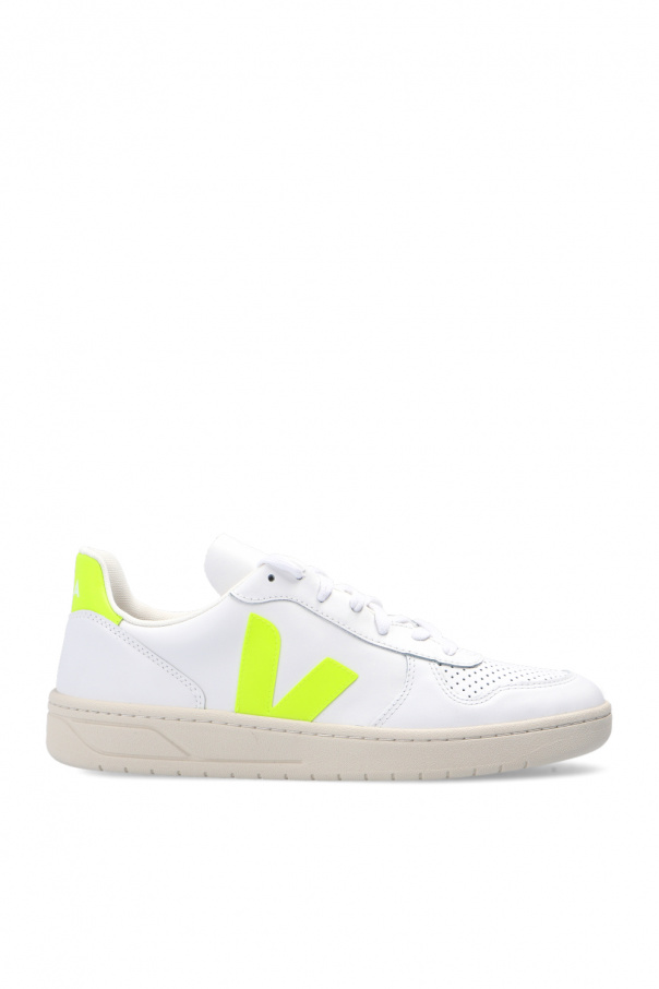 Veja ‘V-10’ sneakers