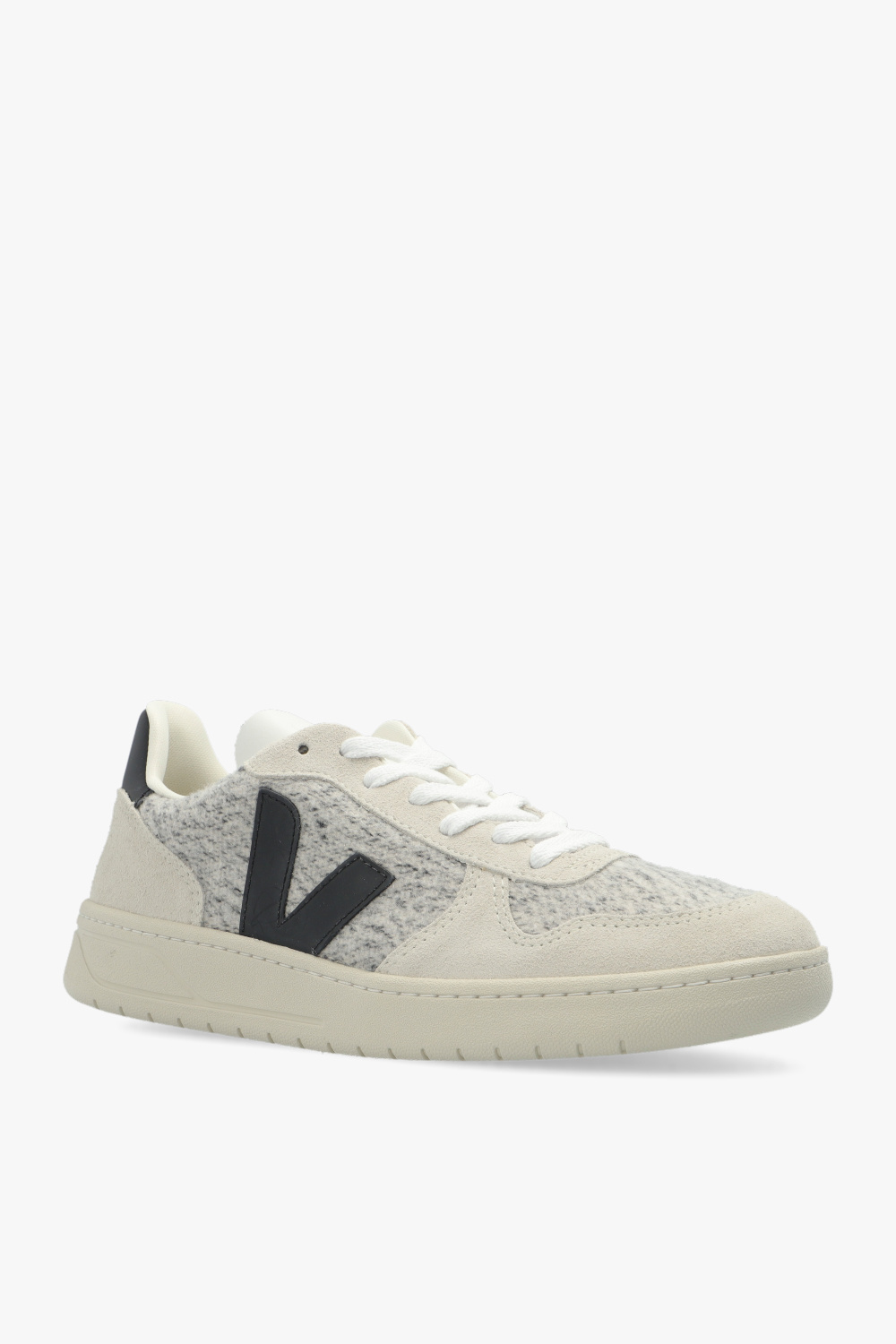 Veja ‘V-10’ sneakers