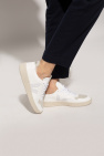 Veja ‘V-10’ sneakers