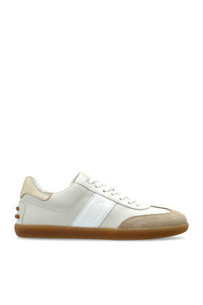 Sport shoes Tabs