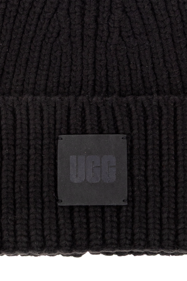 UGG Beanie with logo patch