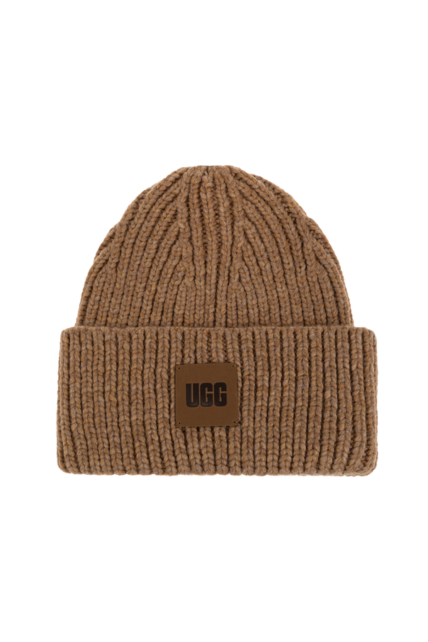 UGG Beanie with logo patch