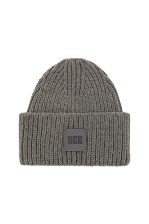Beanie with logo patch