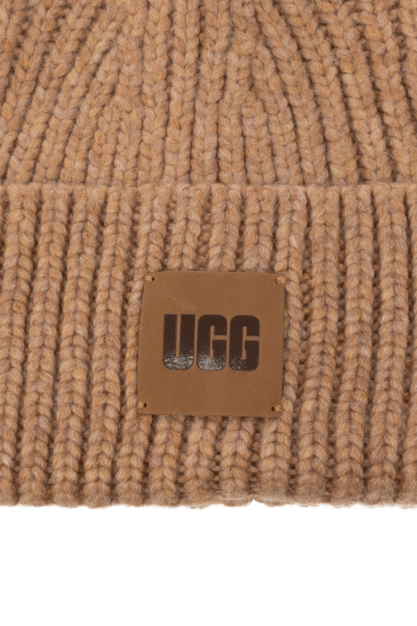 UGG Beanie with logo patch