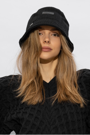 ‘belo’ bucket hat with logo od Jacquemus