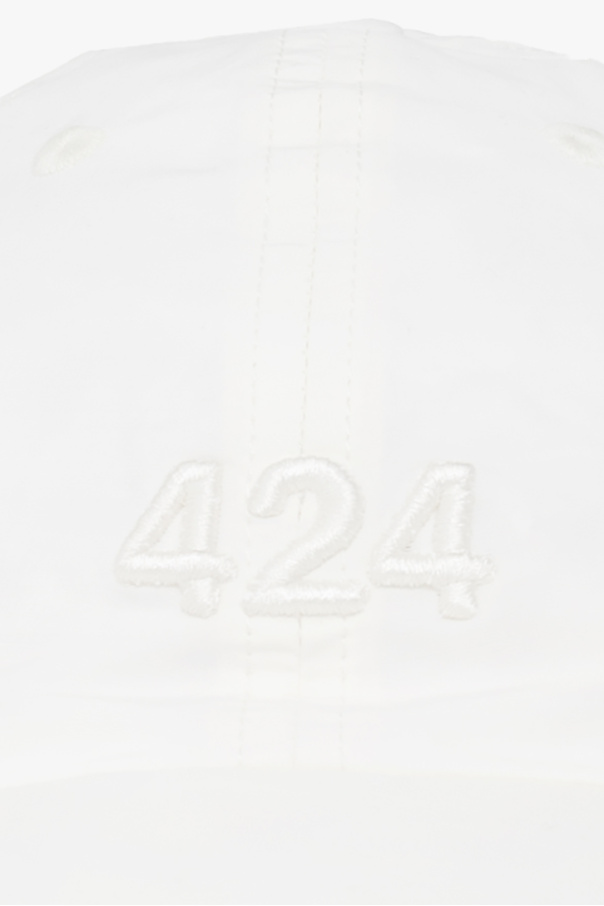 424 Czapka z daszkiem z logo