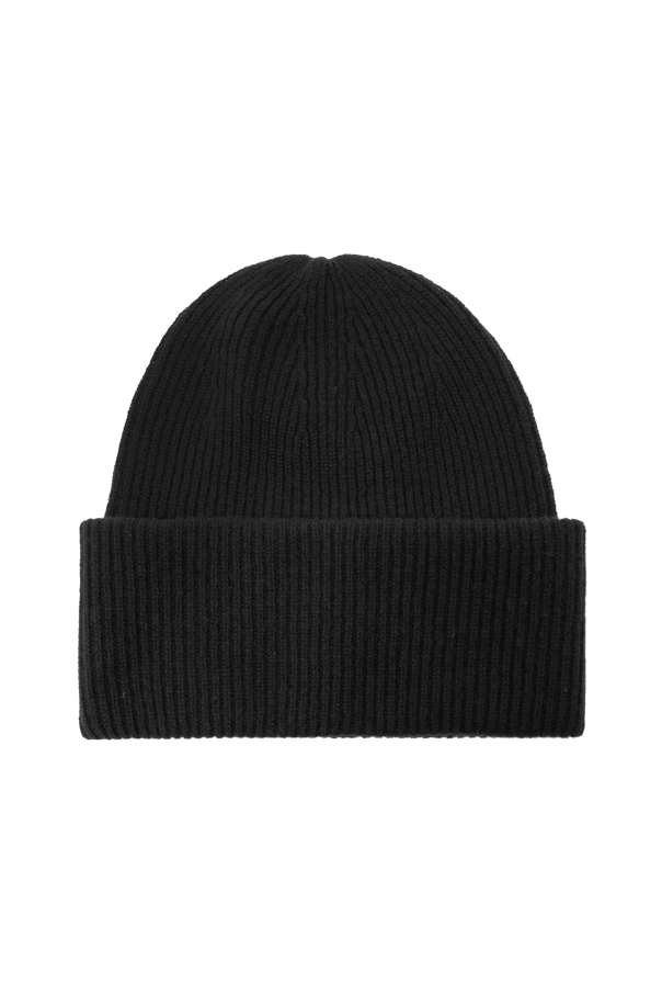 ‘Stockholm’ cashmere beanie od Lisa Yang
