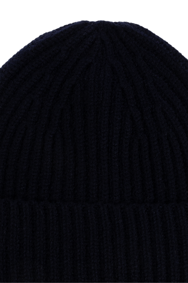 Lisa Yang ‘Menton’ cap