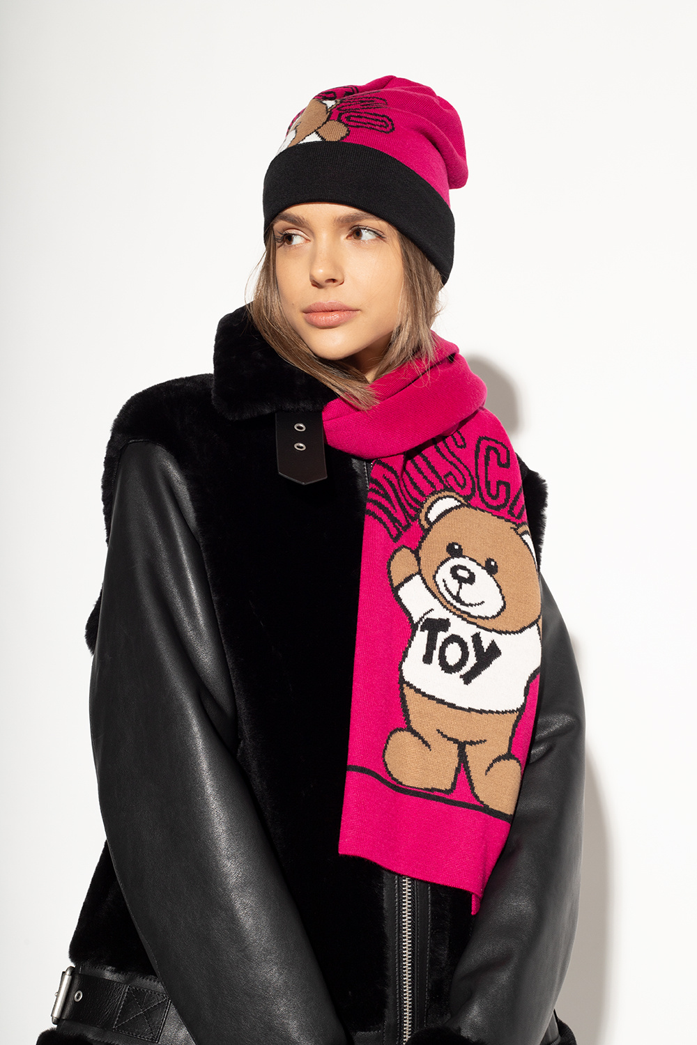 Moschino Branded beanie