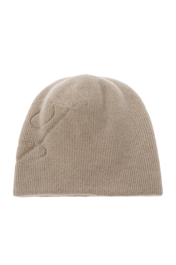 Logo beanie od Jacquemus