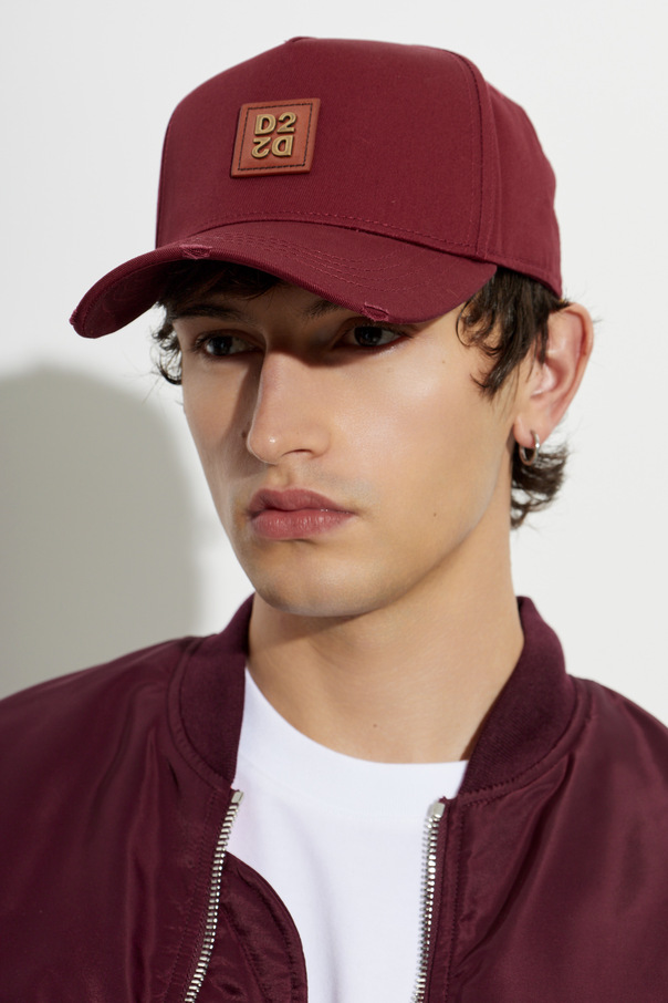 Dsquared2 Șapcă Dsquared2 din bumbac burgundy cu patch pătrat și emblemă metalică "D2" pentru bărbați