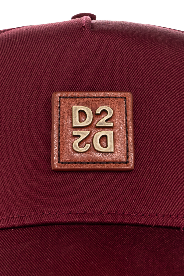 Dsquared2 Șapcă Dsquared2 din bumbac burgundy cu patch pătrat și emblemă metalică "D2" pentru bărbați
