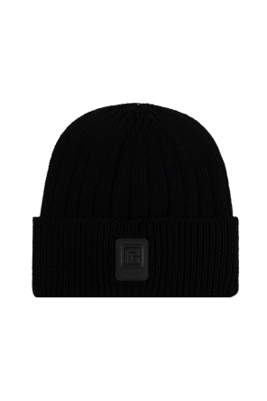 Wool hat with logo patch