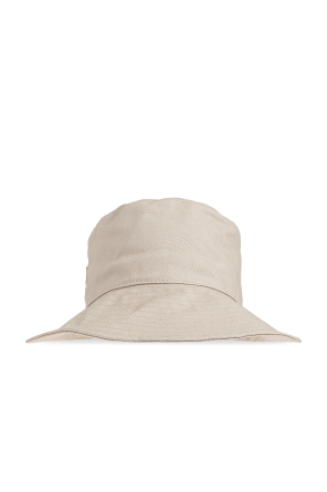 Hat with logo-shaped appliqué