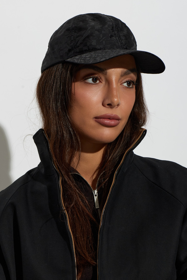 Kenzo Kappe mit Schirm